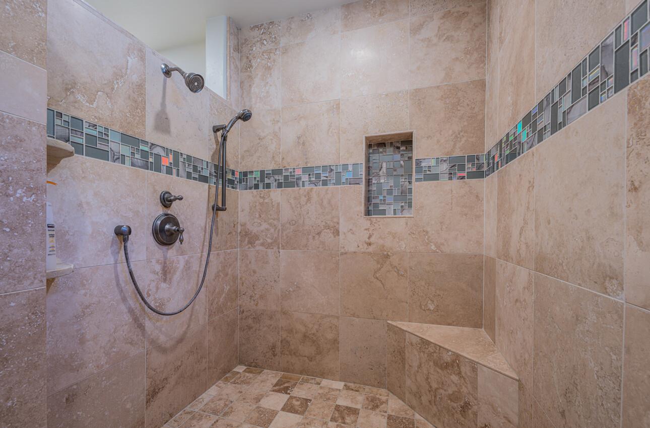 Detail Gallery Image 39 of 82 For 9247 Holly Hill Dr, Salinas,  CA 93907 - 3 Beds | 3 Baths