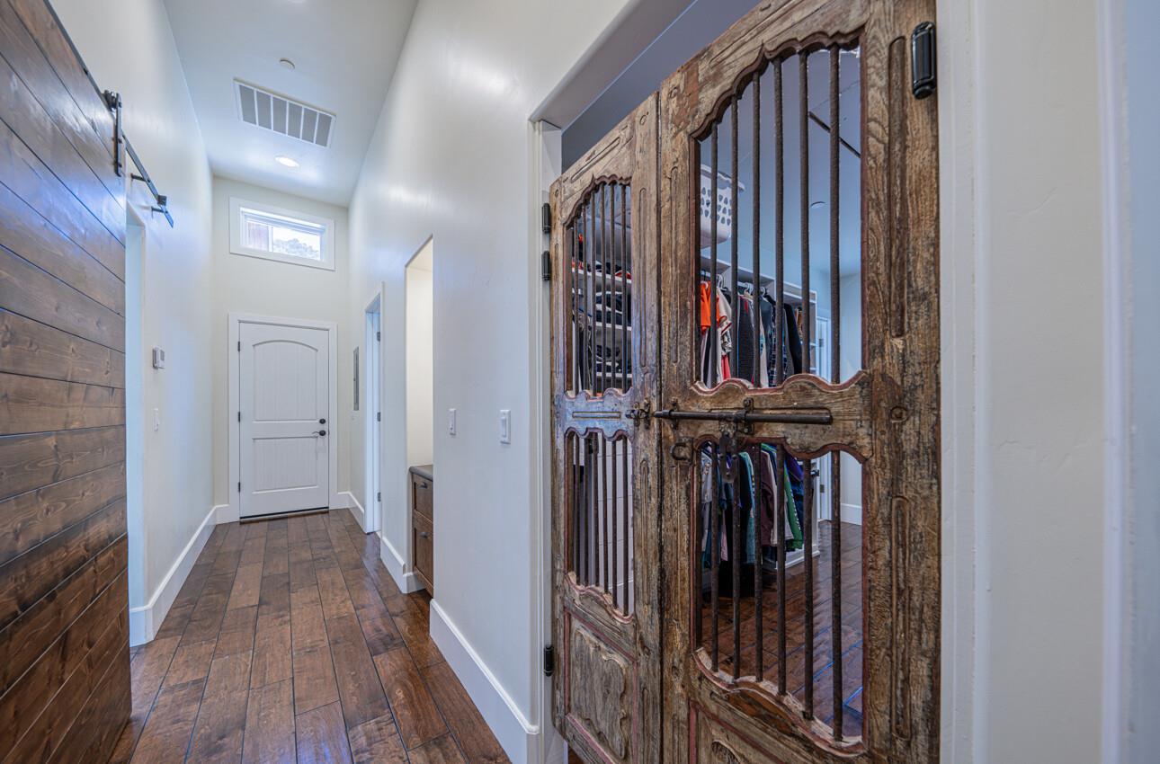 Detail Gallery Image 47 of 82 For 9247 Holly Hill Dr, Salinas,  CA 93907 - 3 Beds | 3 Baths