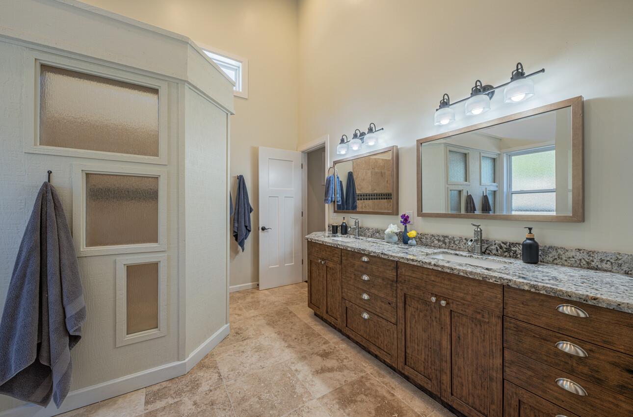 Detail Gallery Image 50 of 82 For 9247 Holly Hill Dr, Salinas,  CA 93907 - 3 Beds | 3 Baths