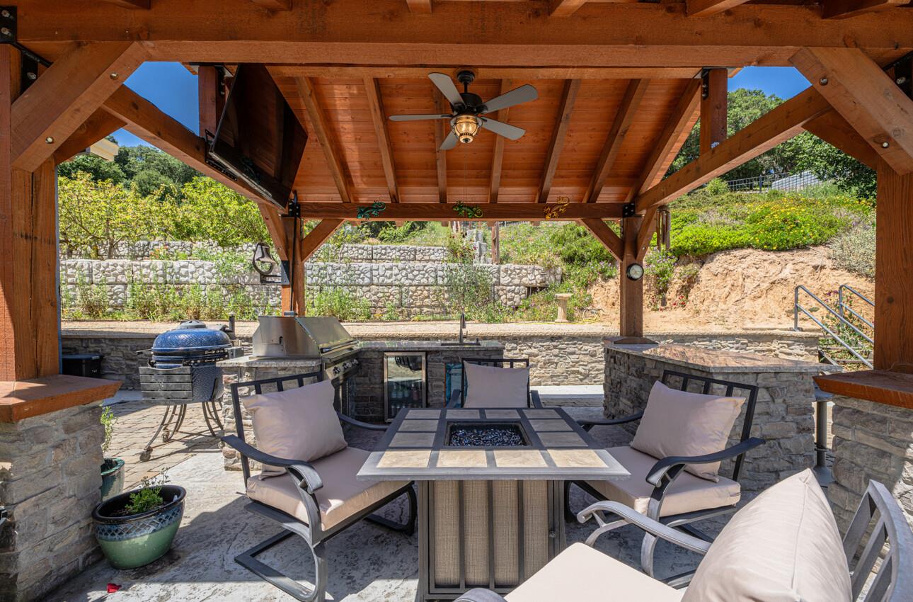 Detail Gallery Image 63 of 82 For 9247 Holly Hill Dr, Salinas,  CA 93907 - 3 Beds | 3 Baths