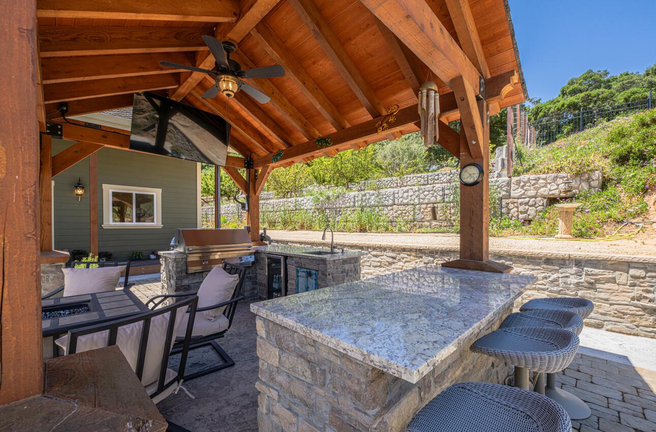 Detail Gallery Image 64 of 82 For 9247 Holly Hill Dr, Salinas,  CA 93907 - 3 Beds | 3 Baths