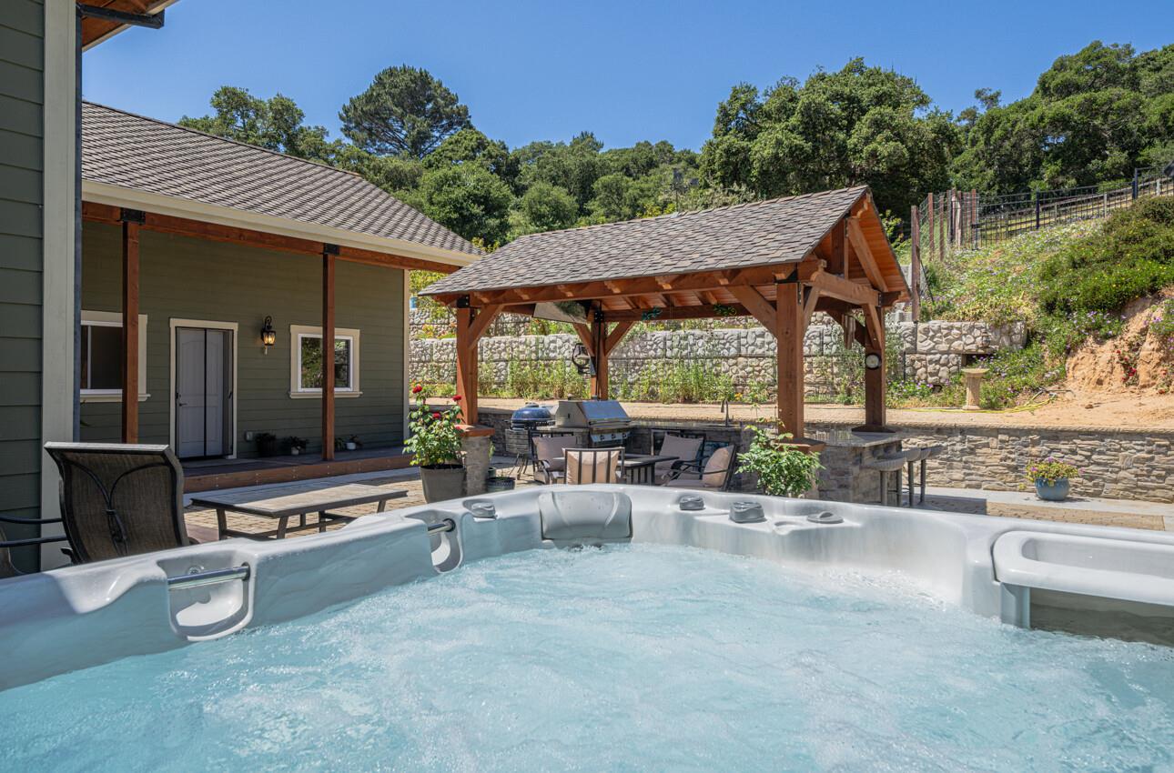 Detail Gallery Image 65 of 82 For 9247 Holly Hill Dr, Salinas,  CA 93907 - 3 Beds | 3 Baths