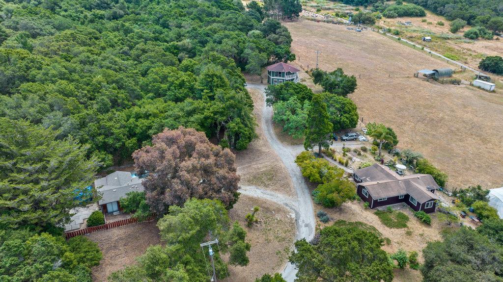 Detail Gallery Image 2 of 63 For 2077 San Juan Rd, Aromas,  CA 95004 - 5 Beds | 3/1 Baths