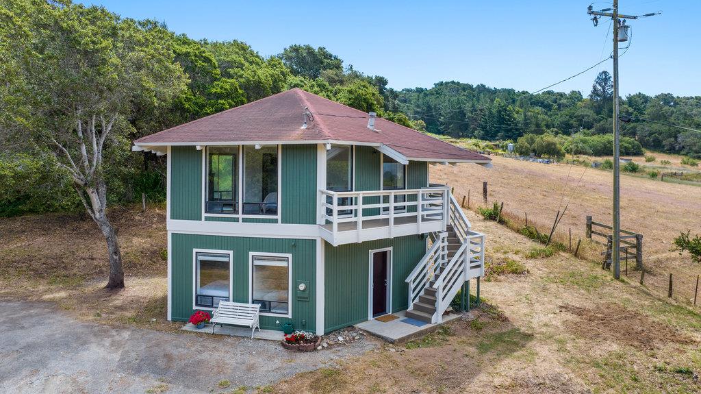 Detail Gallery Image 22 of 63 For 2077 San Juan Rd, Aromas,  CA 95004 - 5 Beds | 3/1 Baths