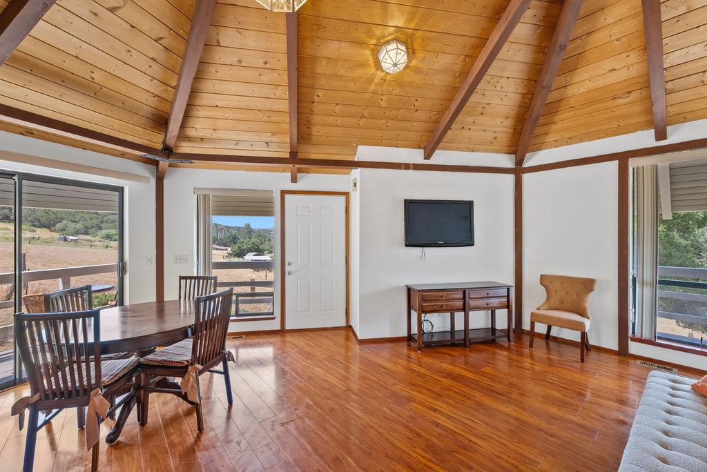 Detail Gallery Image 25 of 63 For 2077 San Juan Rd, Aromas,  CA 95004 - 5 Beds | 3/1 Baths