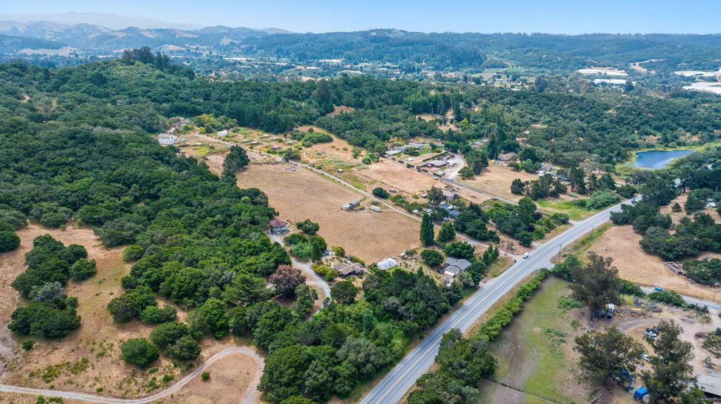 Detail Gallery Image 41 of 63 For 2077 San Juan Rd, Aromas,  CA 95004 - 5 Beds | 3/1 Baths