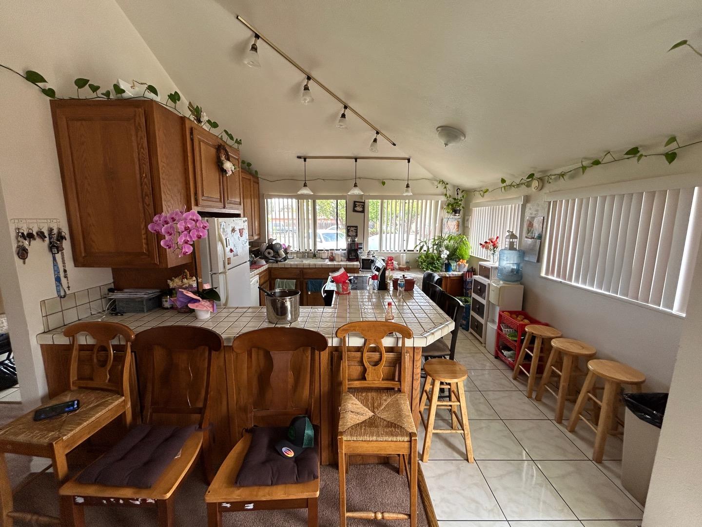 Detail Gallery Image 5 of 37 For 31 10th St, Greenfield,  CA 93927 - – Beds | – Baths