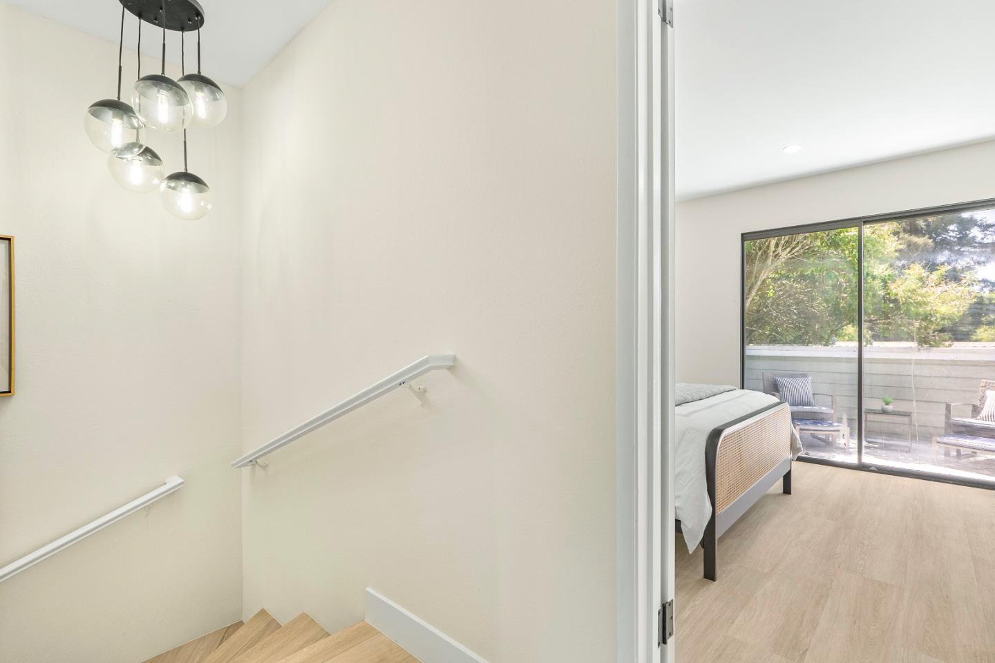 Detail Gallery Image 15 of 45 For 457 Sierra Vista Ave #5,  Mountain View,  CA 94043 - 2 Beds | 2/1 Baths