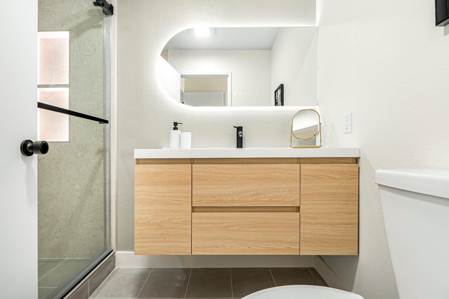 Detail Gallery Image 26 of 45 For 457 Sierra Vista Ave #5,  Mountain View,  CA 94043 - 2 Beds | 2/1 Baths