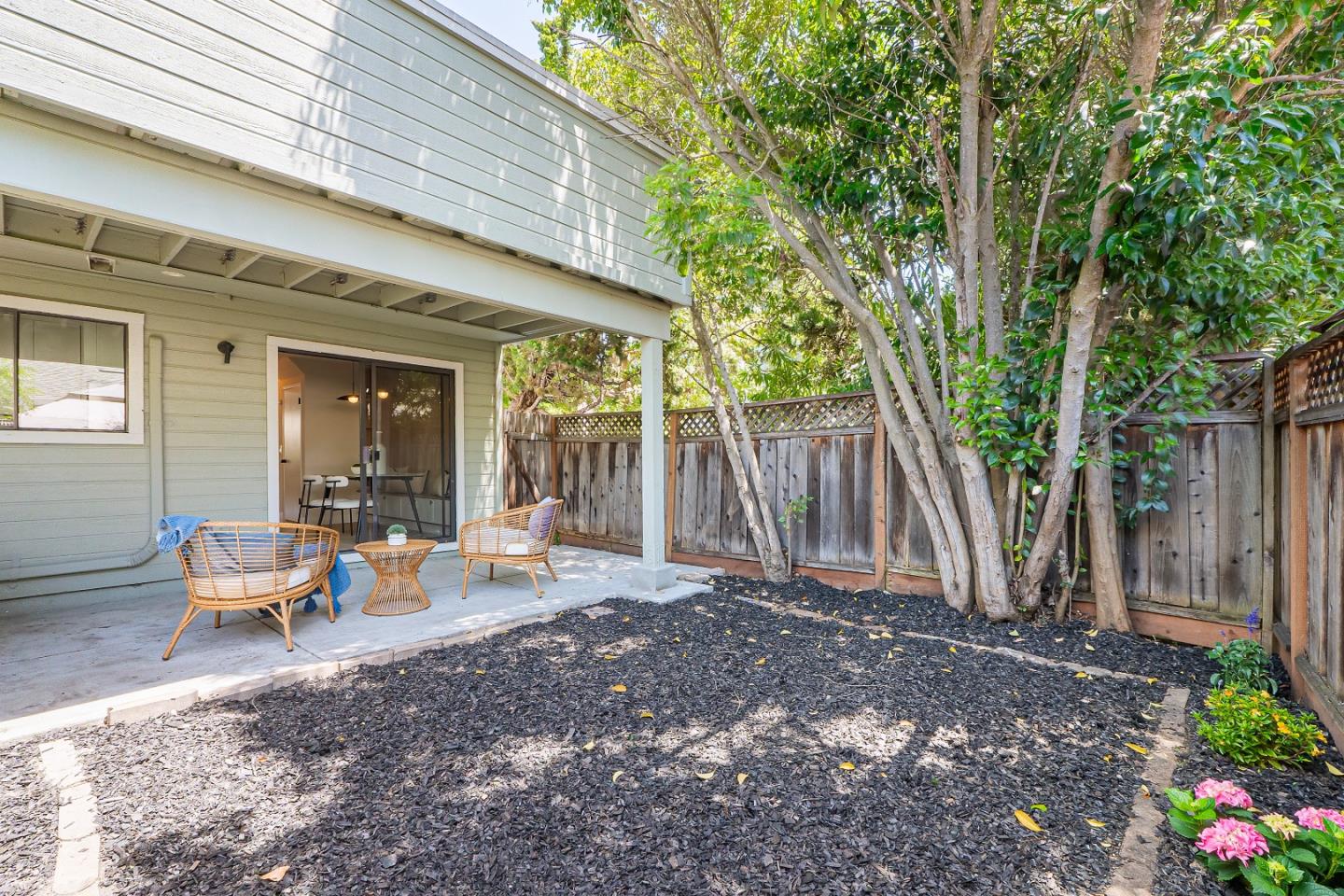 Detail Gallery Image 32 of 45 For 457 Sierra Vista Ave #5,  Mountain View,  CA 94043 - 2 Beds | 2/1 Baths