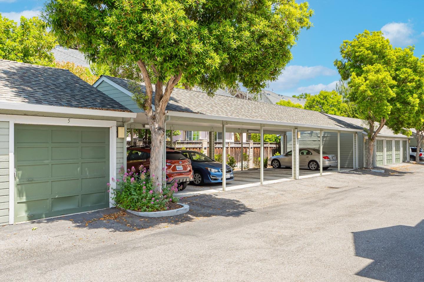 Detail Gallery Image 35 of 45 For 457 Sierra Vista Ave #5,  Mountain View,  CA 94043 - 2 Beds | 2/1 Baths