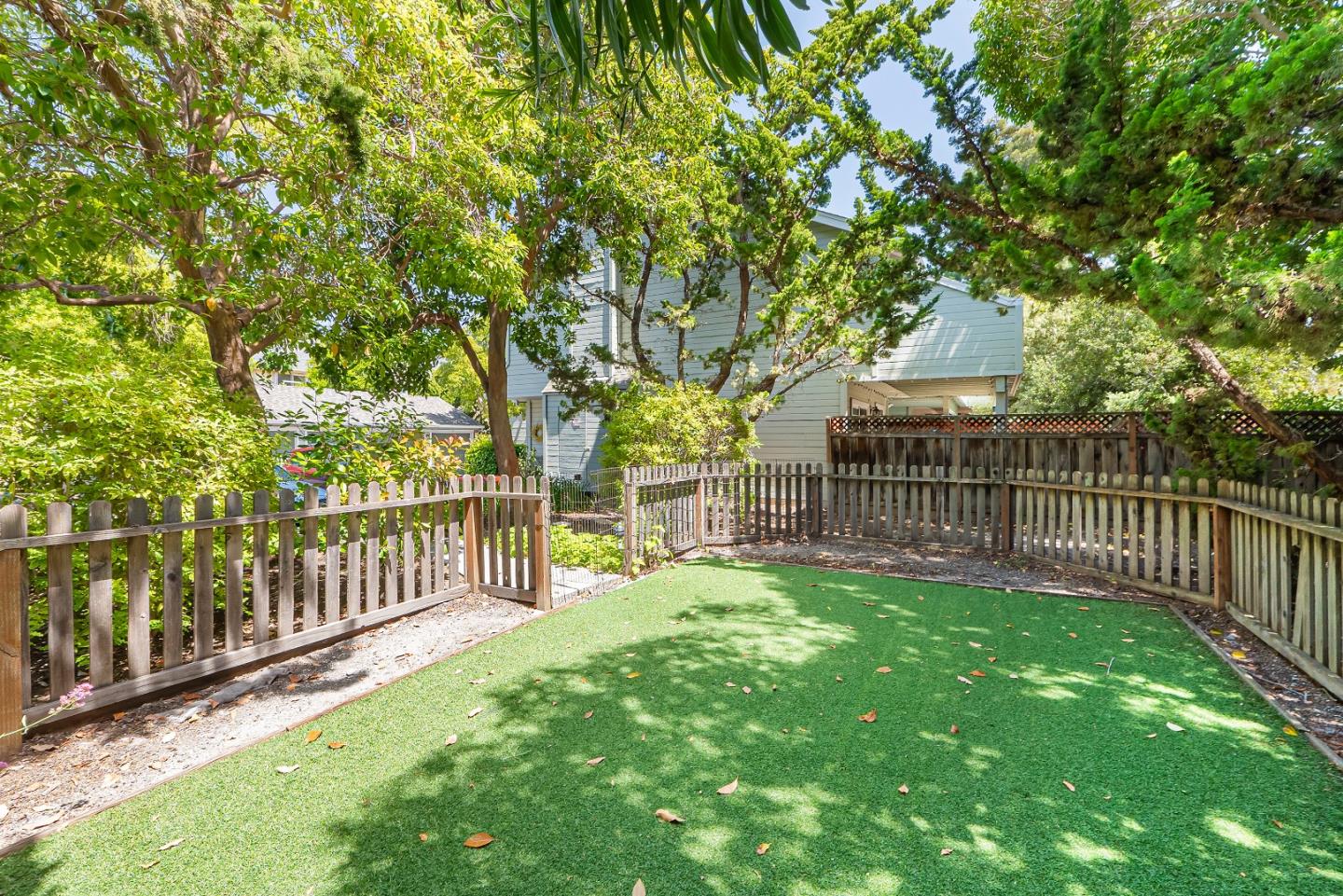 Detail Gallery Image 39 of 45 For 457 Sierra Vista Ave #5,  Mountain View,  CA 94043 - 2 Beds | 2/1 Baths