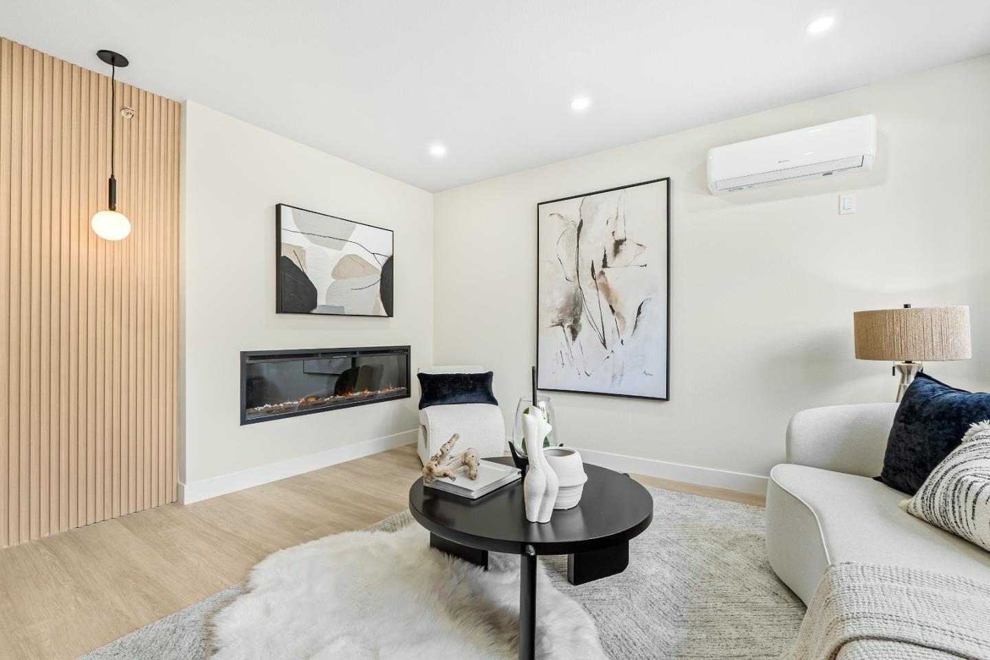 Detail Gallery Image 4 of 45 For 457 Sierra Vista Ave #5,  Mountain View,  CA 94043 - 2 Beds | 2/1 Baths