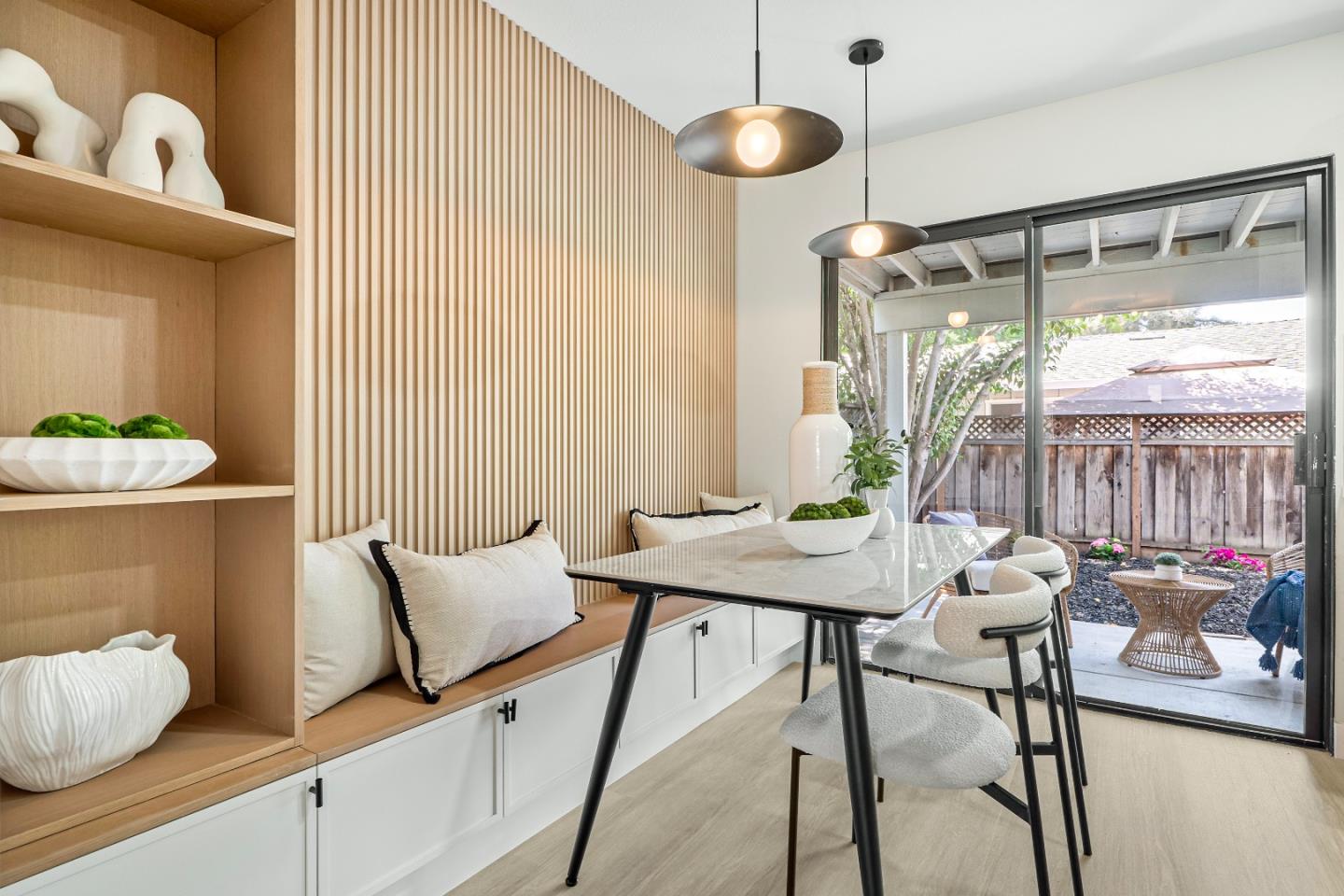 Detail Gallery Image 7 of 45 For 457 Sierra Vista Ave #5,  Mountain View,  CA 94043 - 2 Beds | 2/1 Baths