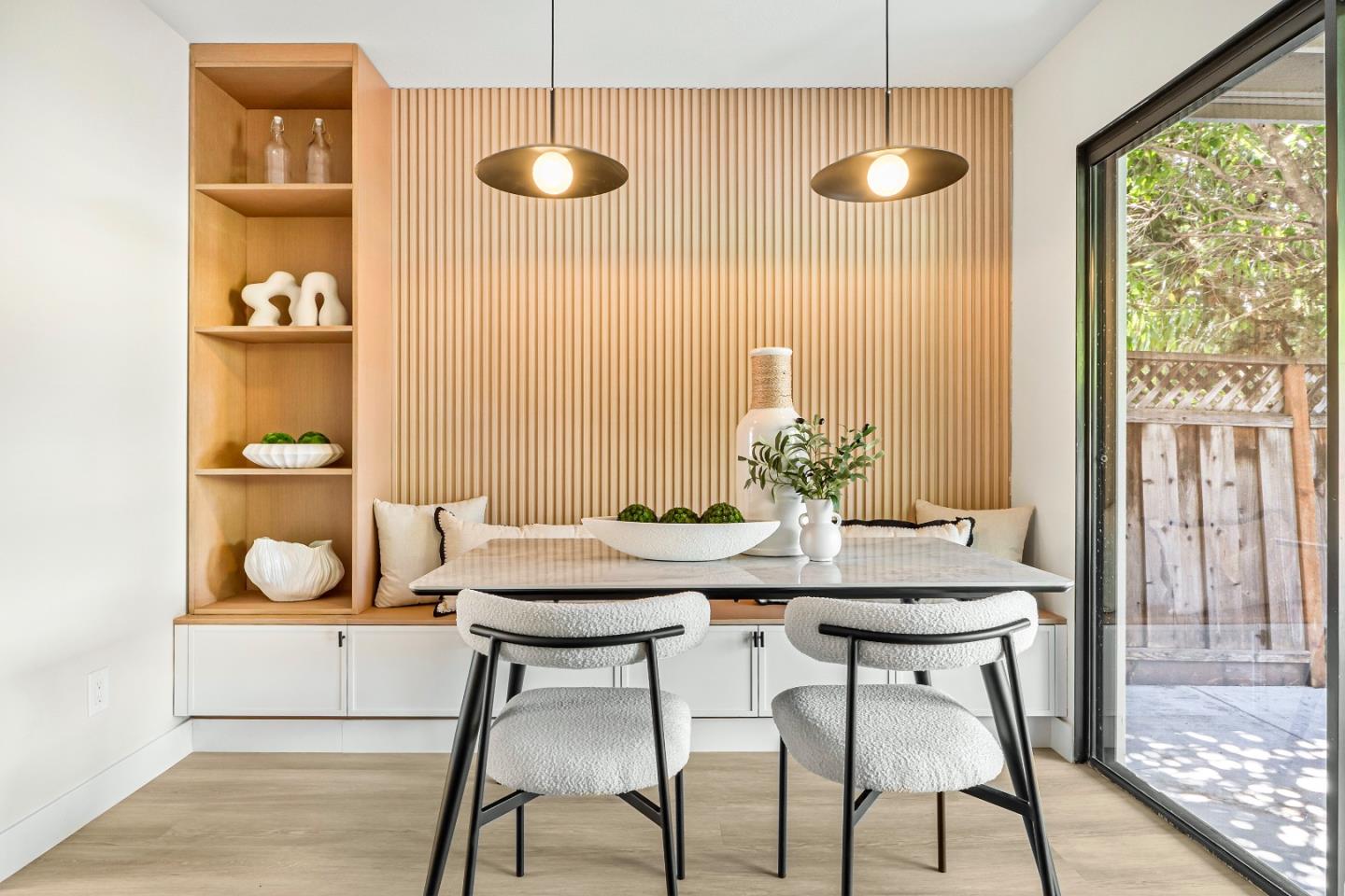 Detail Gallery Image 8 of 45 For 457 Sierra Vista Ave #5,  Mountain View,  CA 94043 - 2 Beds | 2/1 Baths
