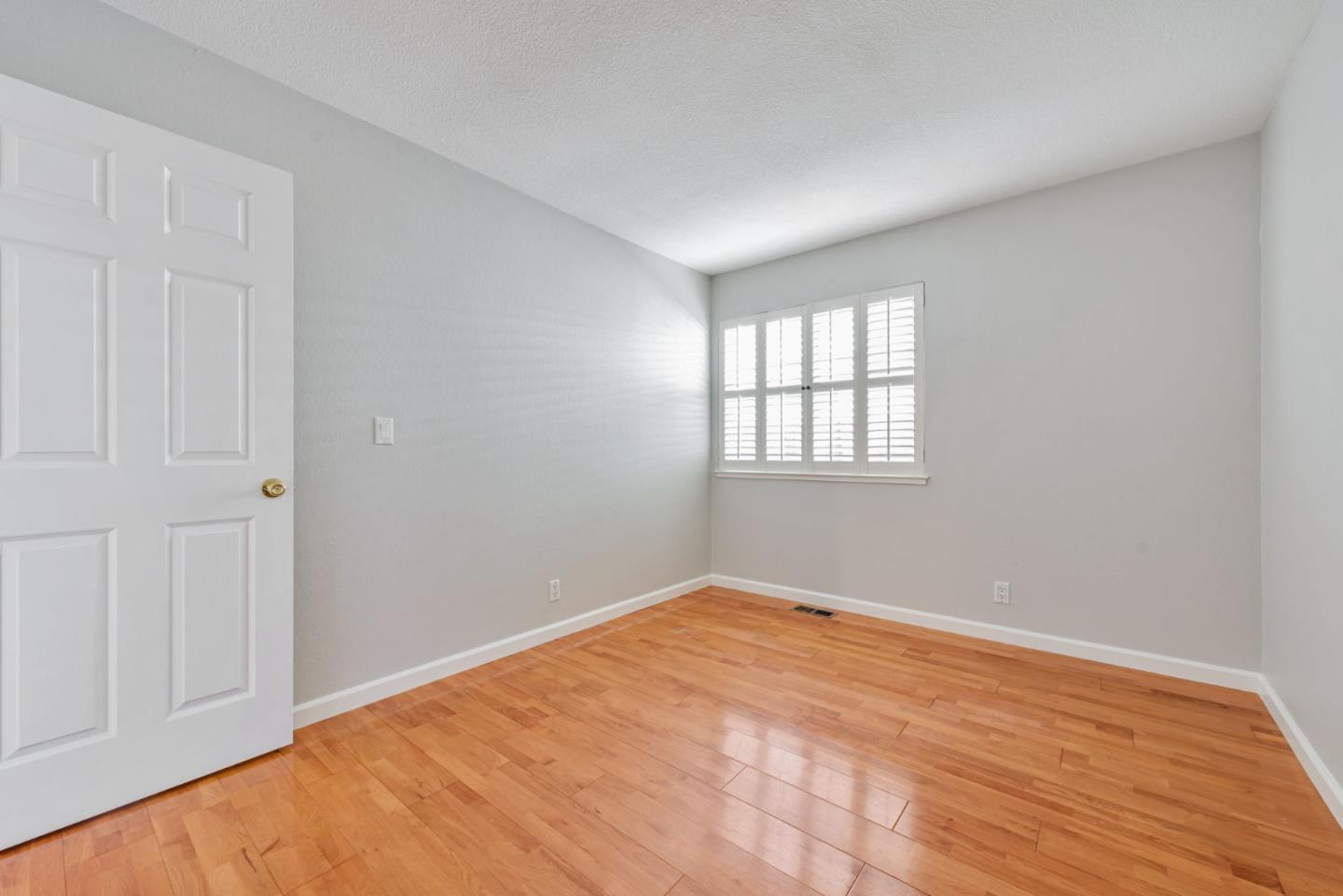 Detail Gallery Image 17 of 32 For 1369 Joyner Ct, San Jose,  CA 95131 - 4 Beds | 2 Baths