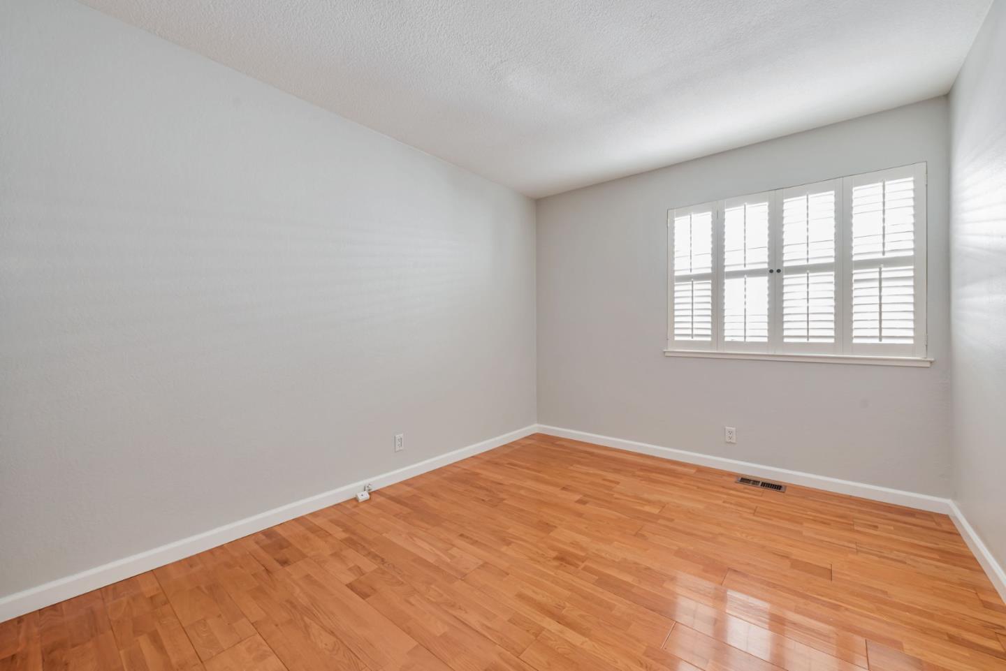 Detail Gallery Image 21 of 32 For 1369 Joyner Ct, San Jose,  CA 95131 - 4 Beds | 2 Baths