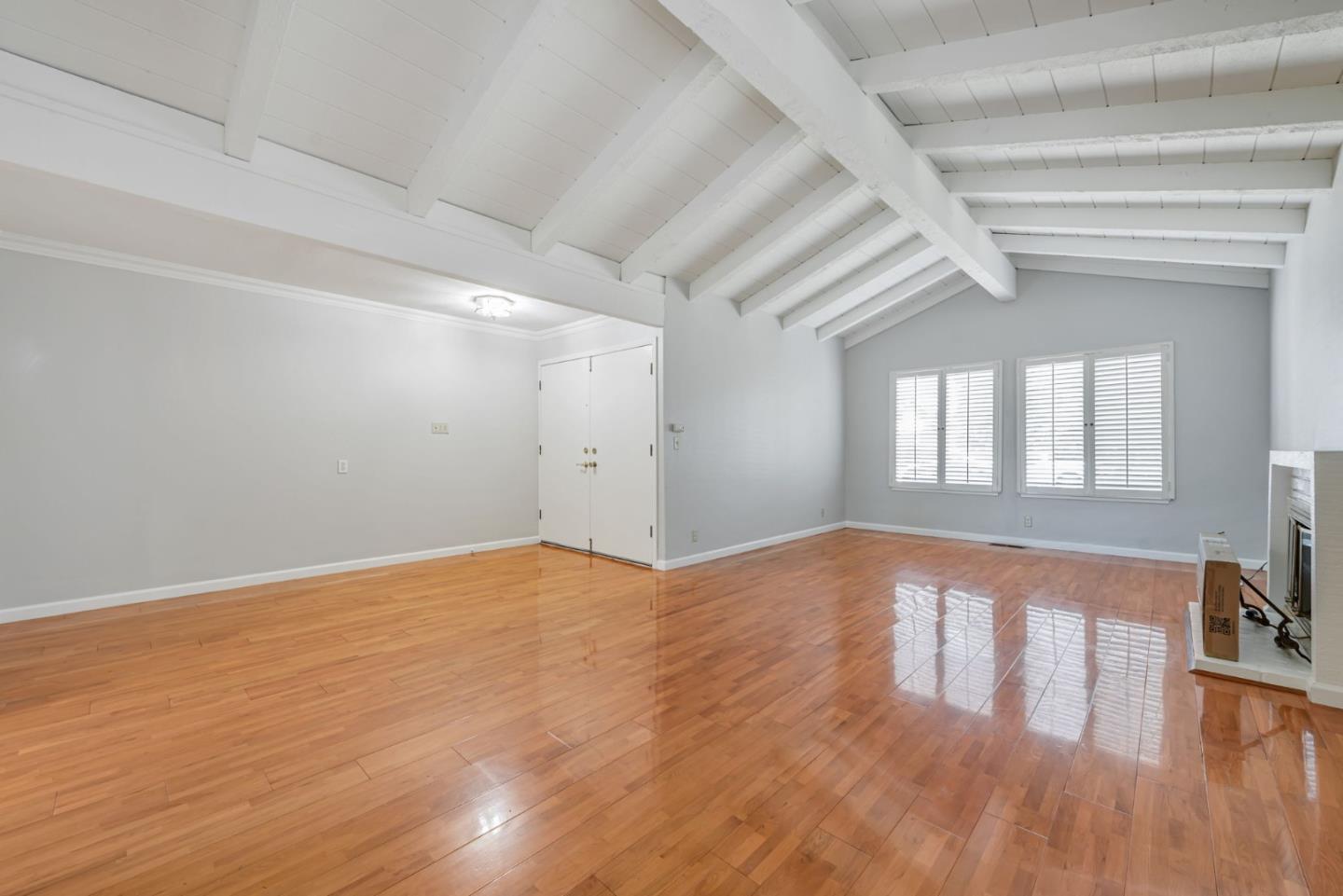 Detail Gallery Image 5 of 32 For 1369 Joyner Ct, San Jose,  CA 95131 - 4 Beds | 2 Baths