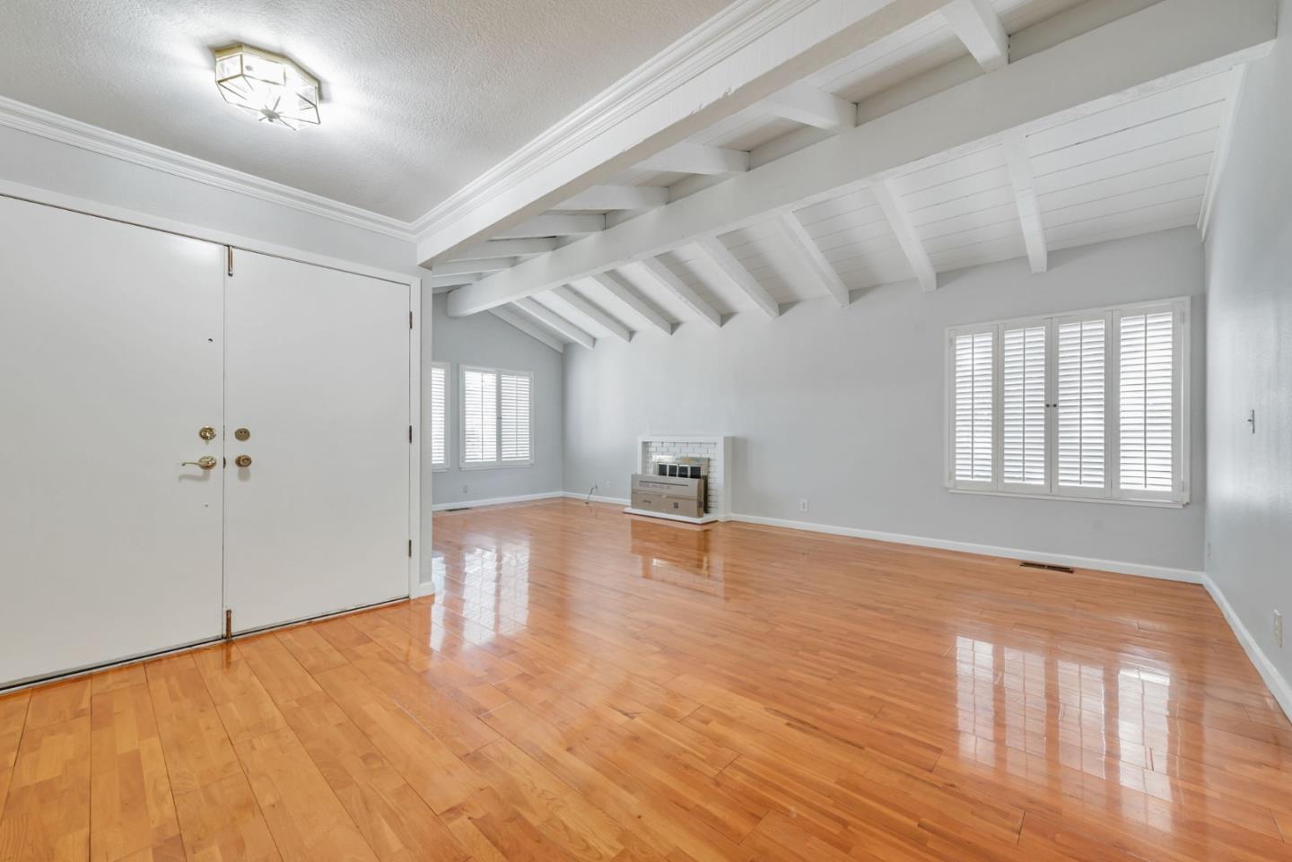 Detail Gallery Image 6 of 32 For 1369 Joyner Ct, San Jose,  CA 95131 - 4 Beds | 2 Baths