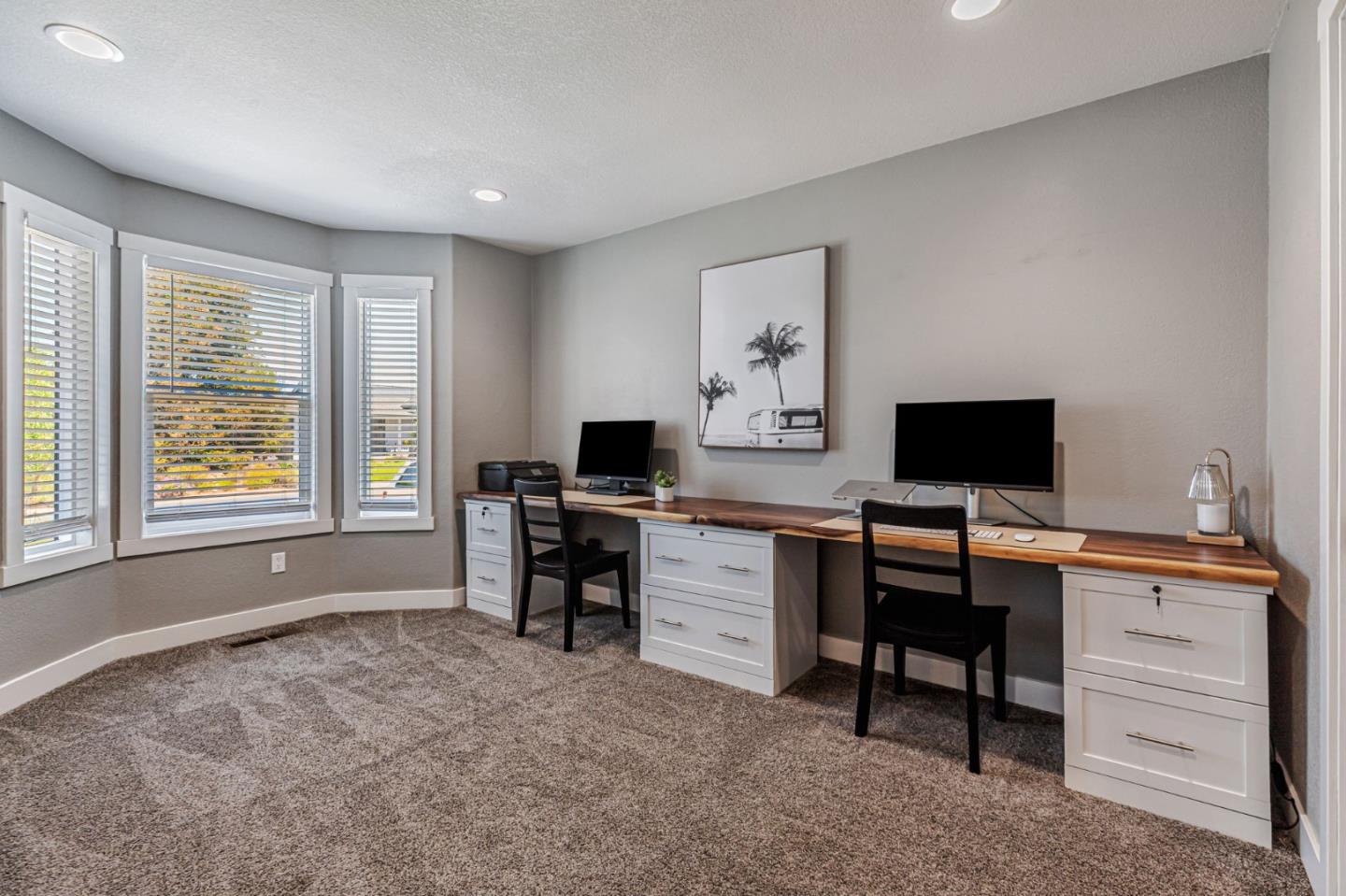 Detail Gallery Image 16 of 40 For 640 S Ridgemark Dr, Hollister,  CA 95023 - 4 Beds | 4 Baths