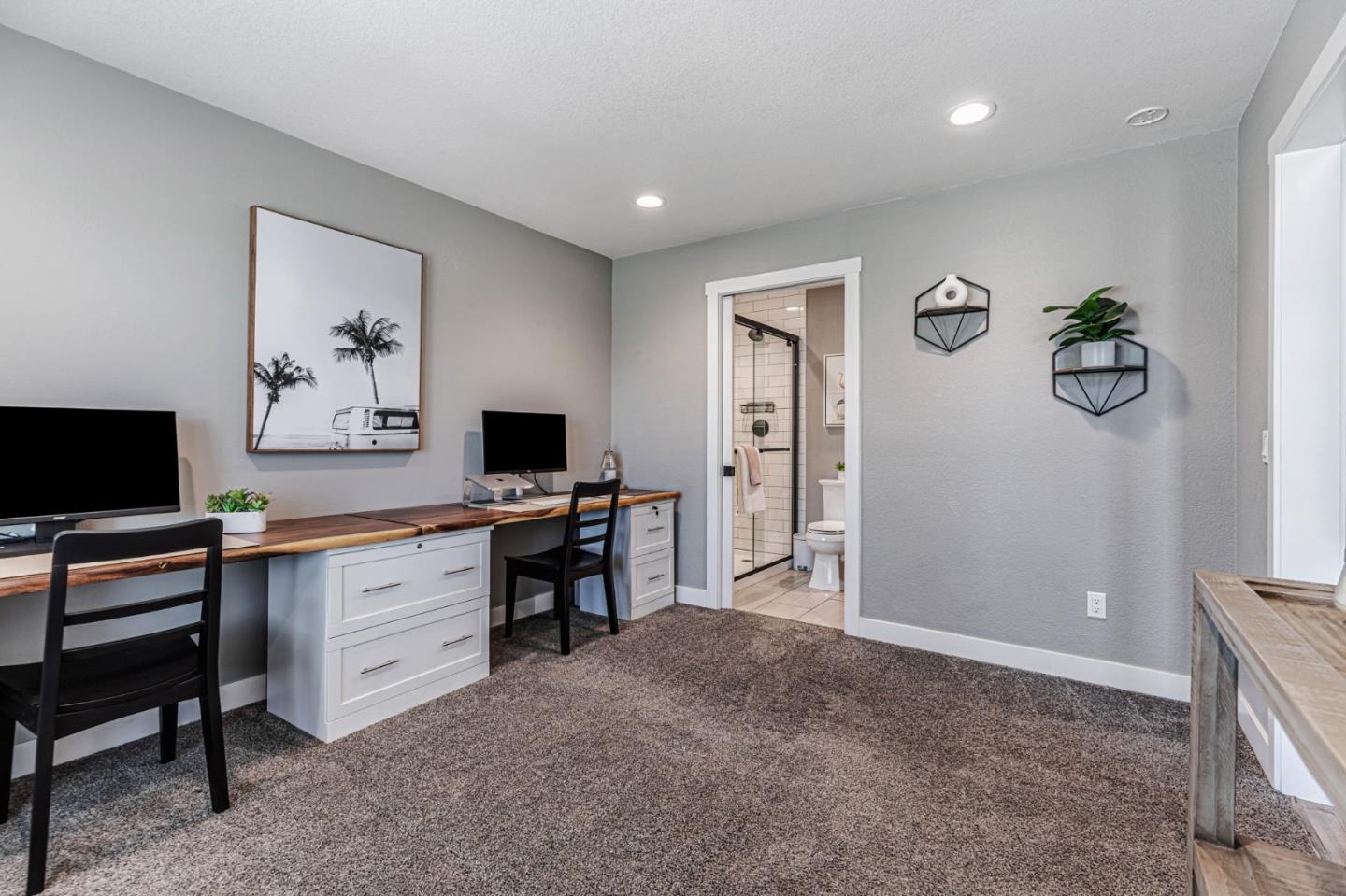 Detail Gallery Image 17 of 40 For 640 S Ridgemark Dr, Hollister,  CA 95023 - 4 Beds | 4 Baths
