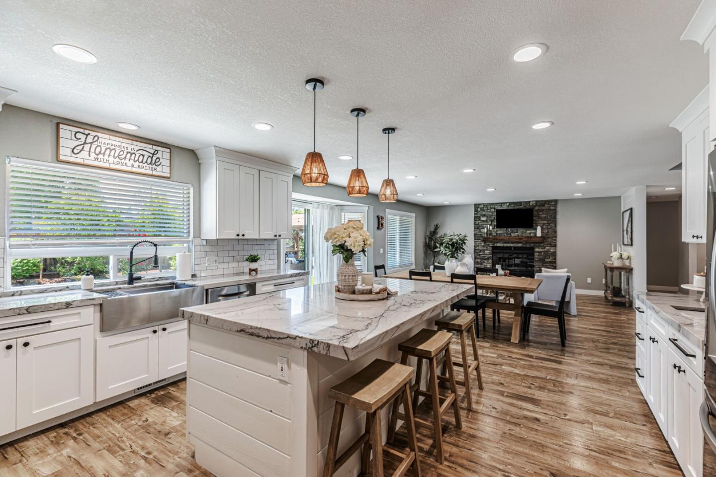 Detail Gallery Image 21 of 40 For 640 S Ridgemark Dr, Hollister,  CA 95023 - 4 Beds | 4 Baths