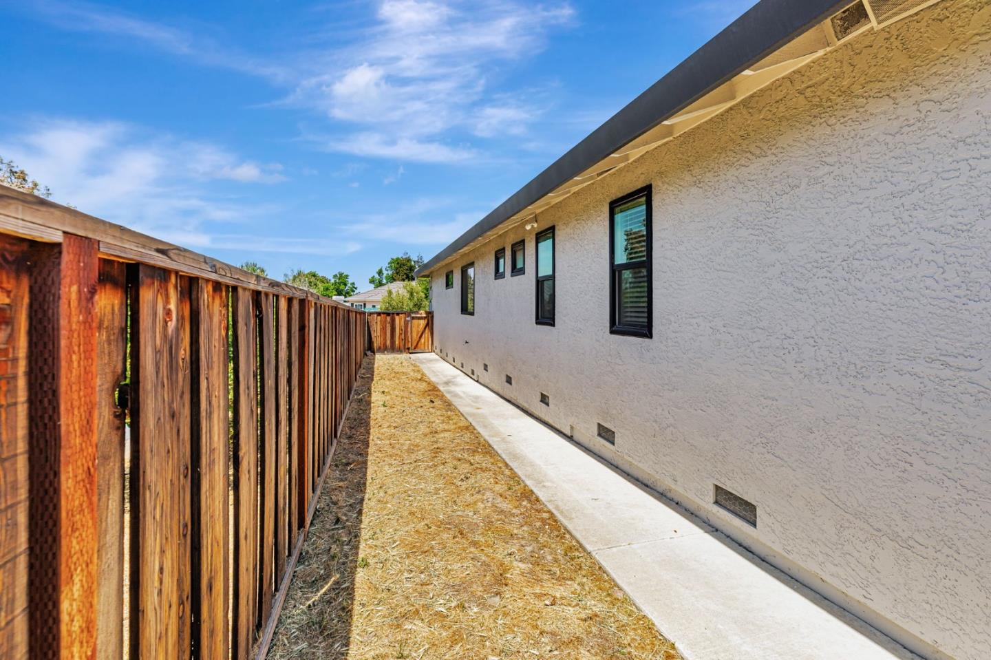 Detail Gallery Image 39 of 40 For 640 S Ridgemark Dr, Hollister,  CA 95023 - 4 Beds | 4 Baths