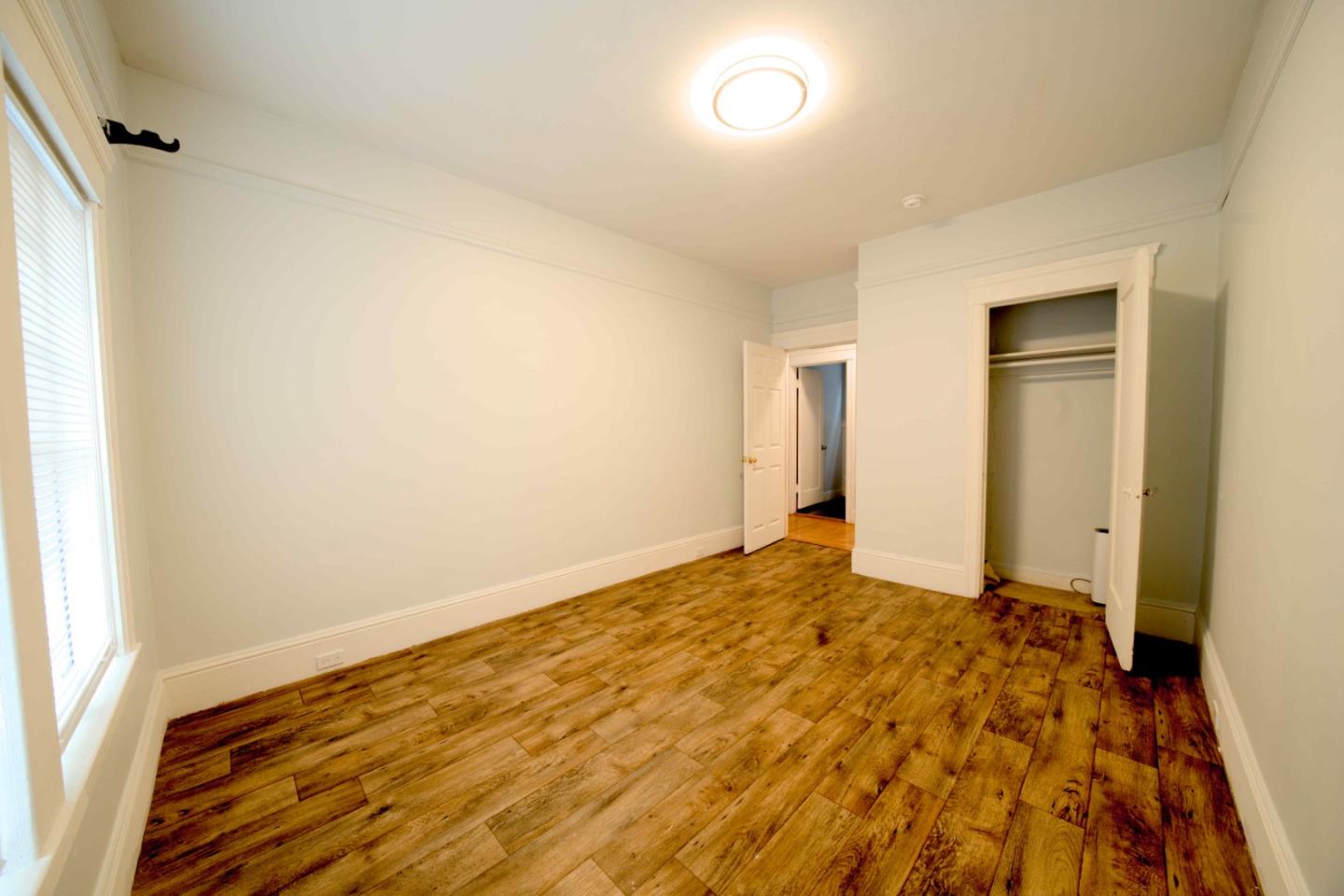 Detail Gallery Image 10 of 13 For 285 Brussels St, San Francisco,  CA 94134 - 1 Beds | 1 Baths