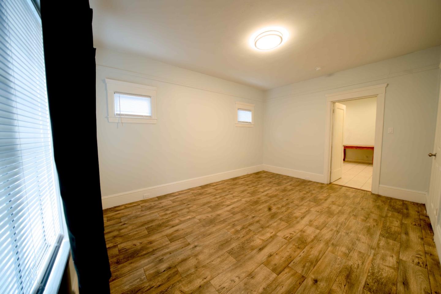 Detail Gallery Image 5 of 13 For 285 Brussels St, San Francisco,  CA 94134 - 1 Beds | 1 Baths