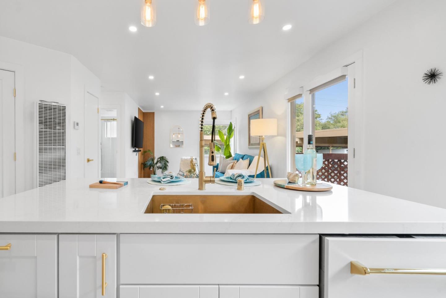 Detail Gallery Image 6 of 29 For 40 Seacliff Dr, Seacliff,  CA 95003 - 2 Beds | 1 Baths