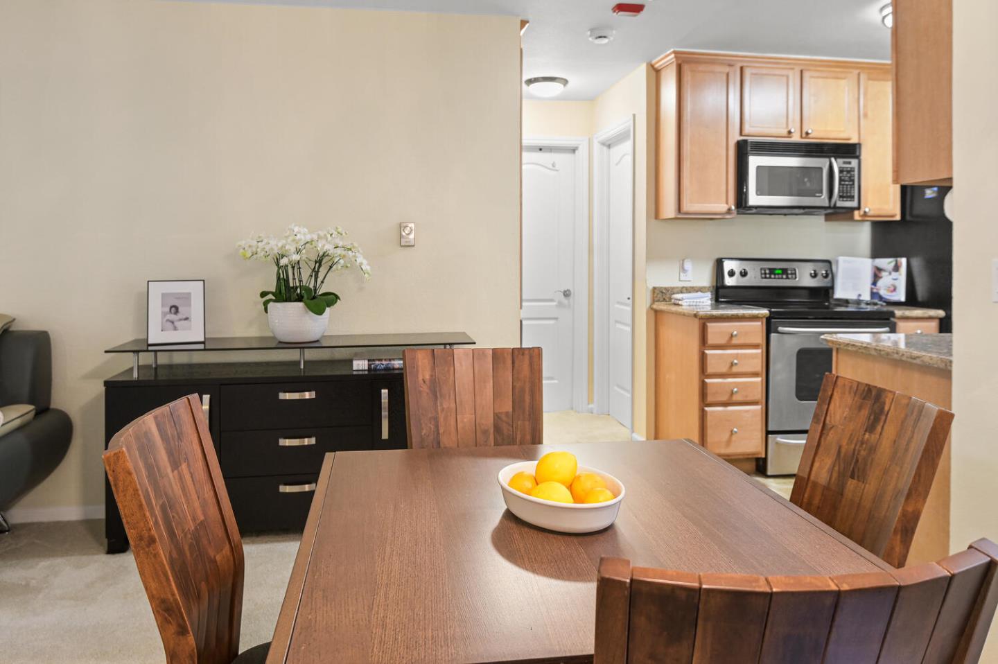 Detail Gallery Image 7 of 26 For 2250 Monroe St #143,  Santa Clara,  CA 95050 - 1 Beds | 1 Baths