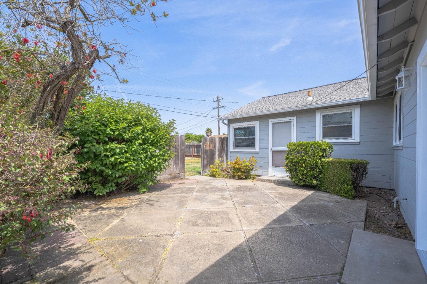 Detail Gallery Image 29 of 39 For 217 Maryal Dr, Salinas,  CA 93906 - 3 Beds | 1 Baths