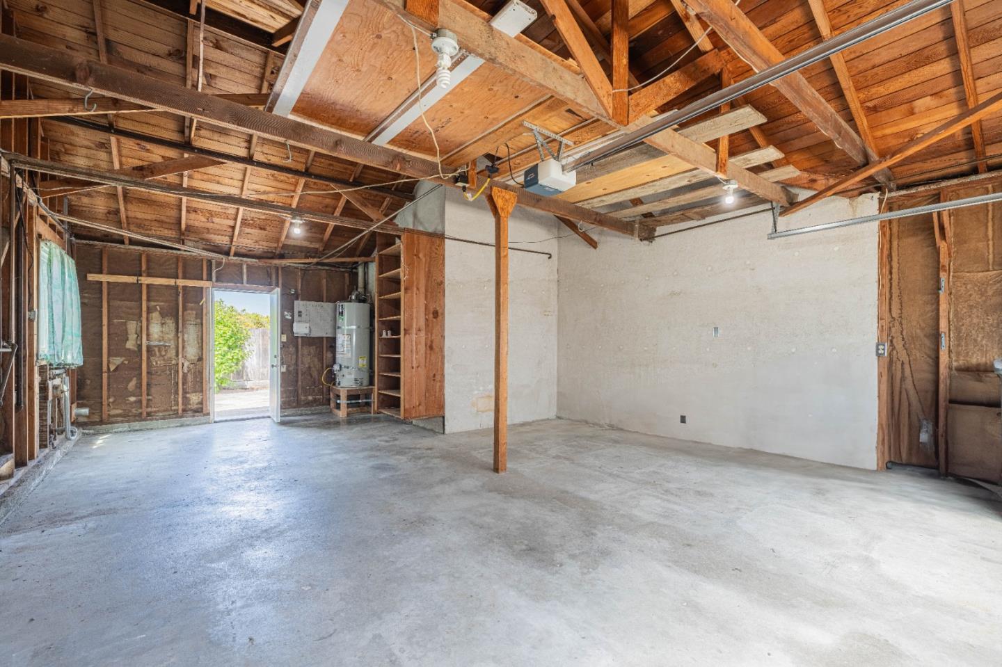 Detail Gallery Image 39 of 39 For 217 Maryal Dr, Salinas,  CA 93906 - 3 Beds | 1 Baths
