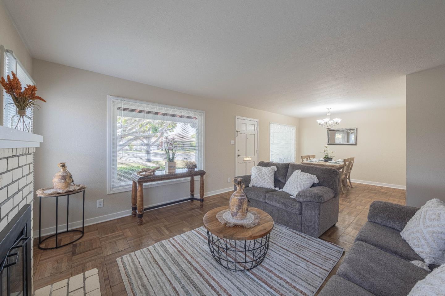 Detail Gallery Image 8 of 39 For 217 Maryal Dr, Salinas,  CA 93906 - 3 Beds | 1 Baths
