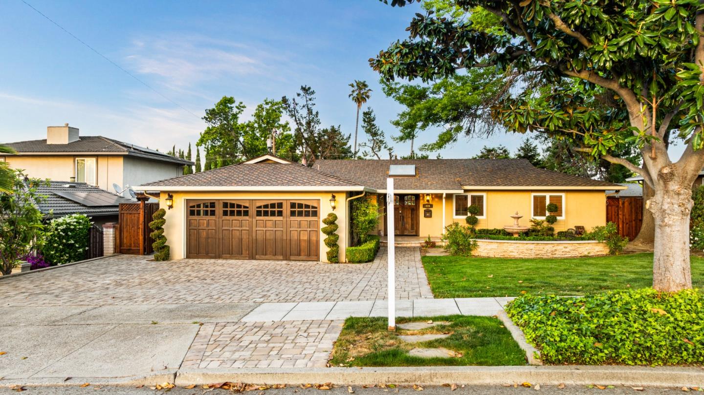 Detail Gallery Image 2 of 37 For 228 Prince St, Los Gatos,  CA 95032 - 3 Beds | 2 Baths