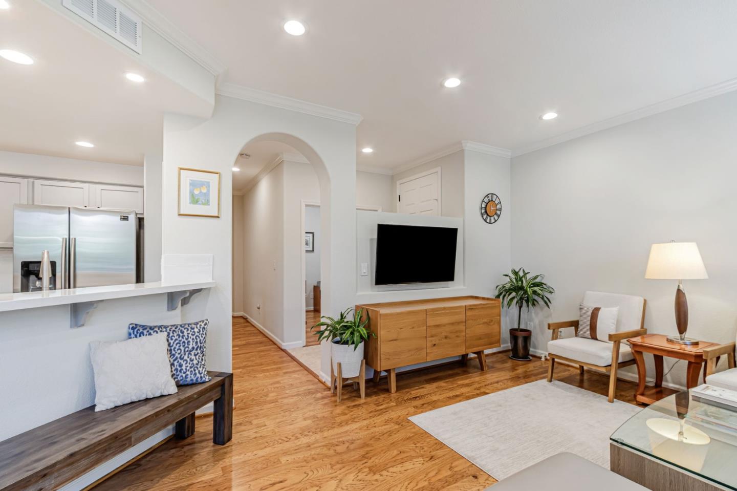 Detail Gallery Image 11 of 47 For 828 Monarch Ln, San Jose,  CA 95138 - 3 Beds | 3 Baths