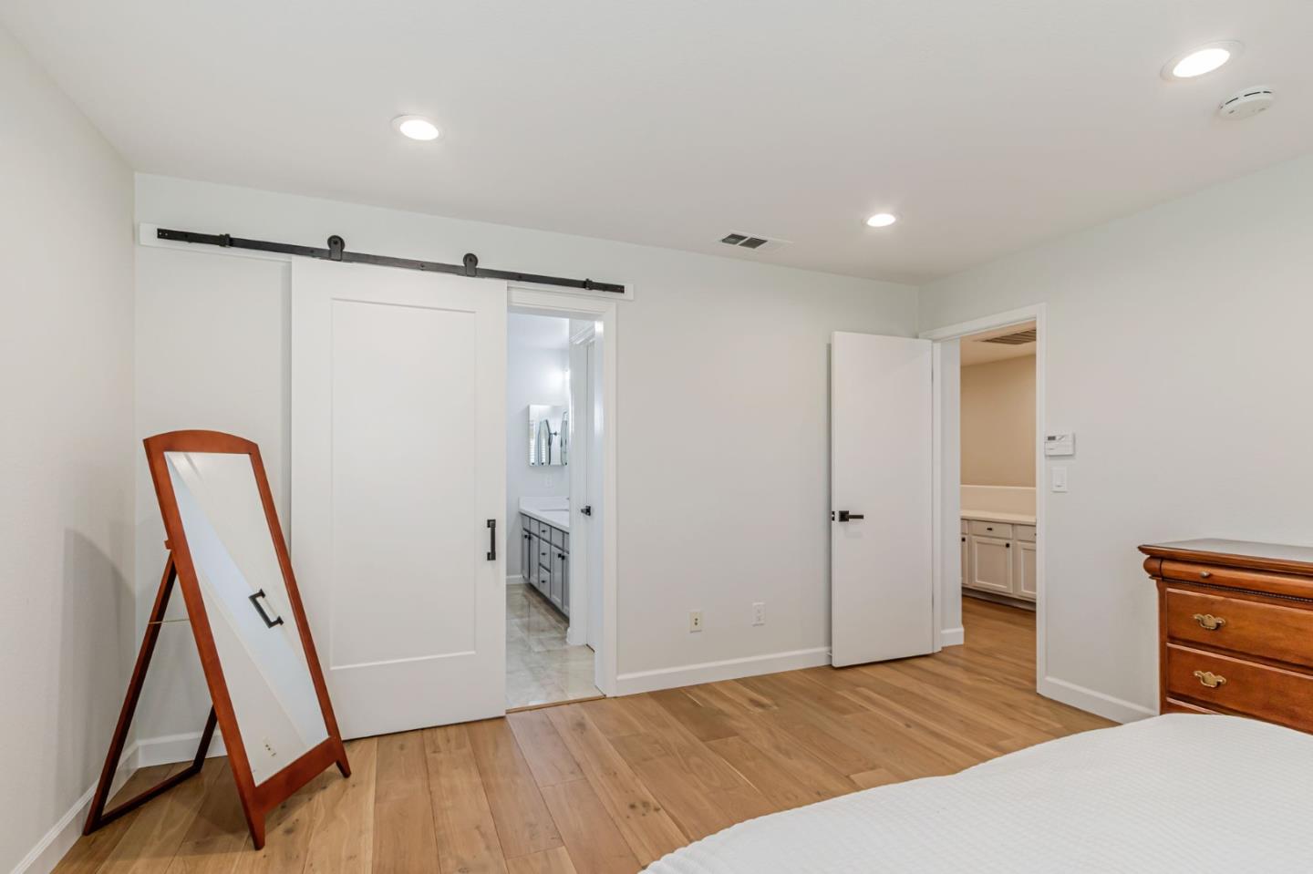 Detail Gallery Image 31 of 47 For 828 Monarch Ln, San Jose,  CA 95138 - 3 Beds | 3 Baths