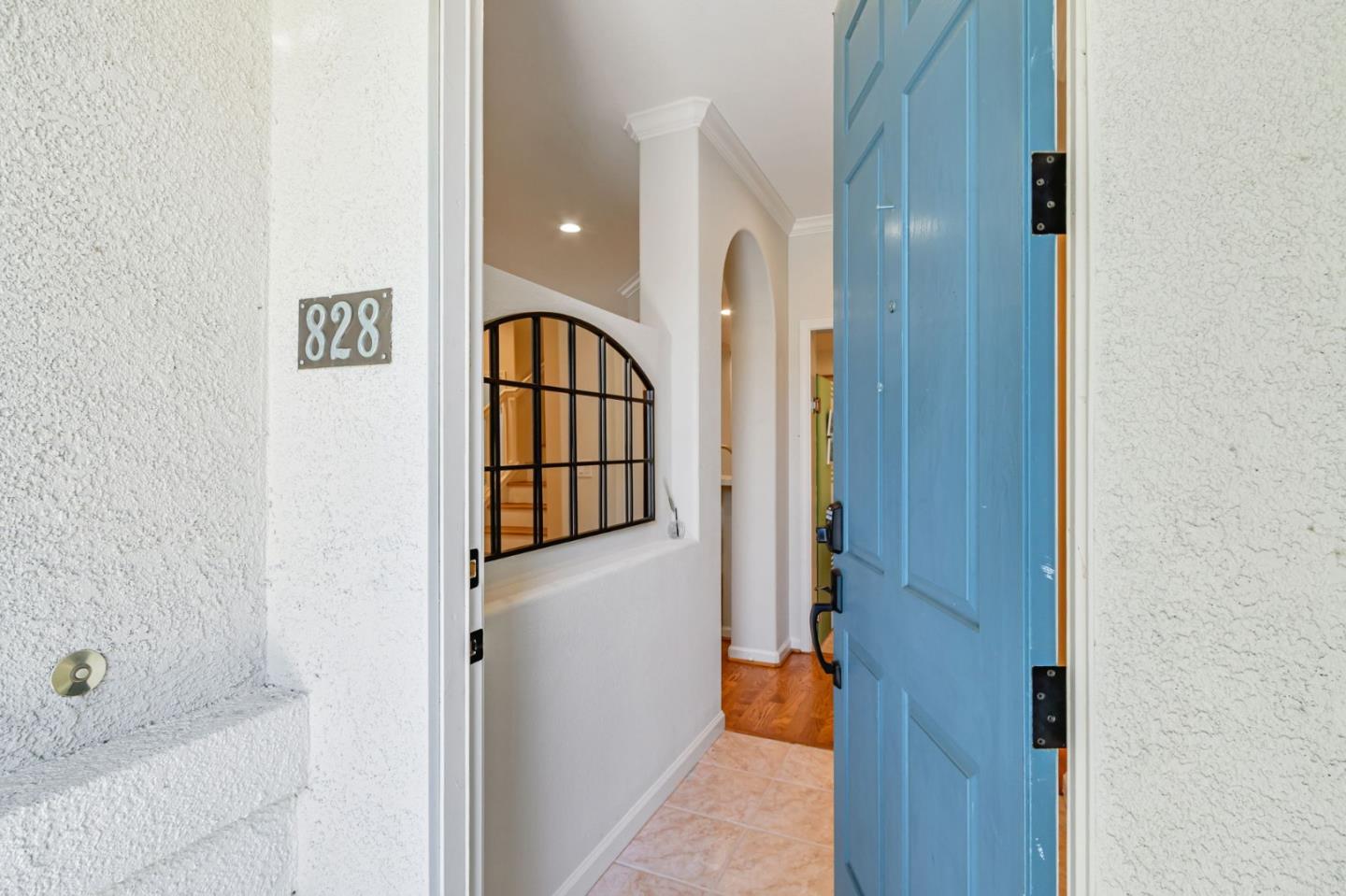 Detail Gallery Image 4 of 47 For 828 Monarch Ln, San Jose,  CA 95138 - 3 Beds | 3 Baths