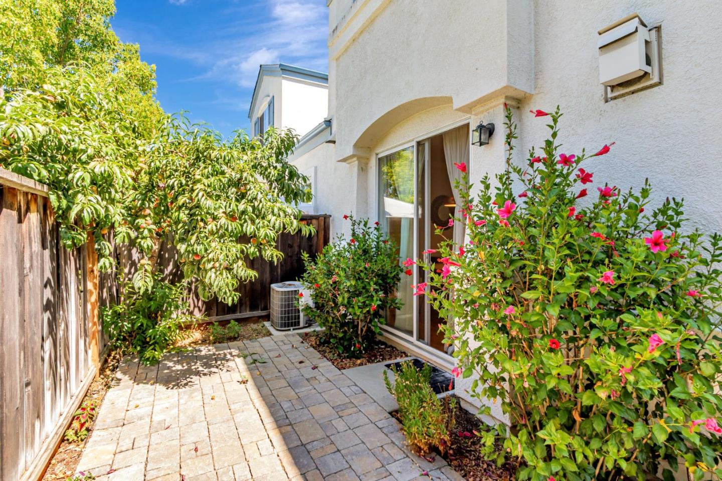 Detail Gallery Image 40 of 47 For 828 Monarch Ln, San Jose,  CA 95138 - 3 Beds | 3 Baths