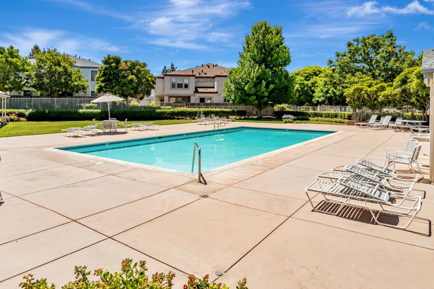 Detail Gallery Image 45 of 47 For 828 Monarch Ln, San Jose,  CA 95138 - 3 Beds | 3 Baths