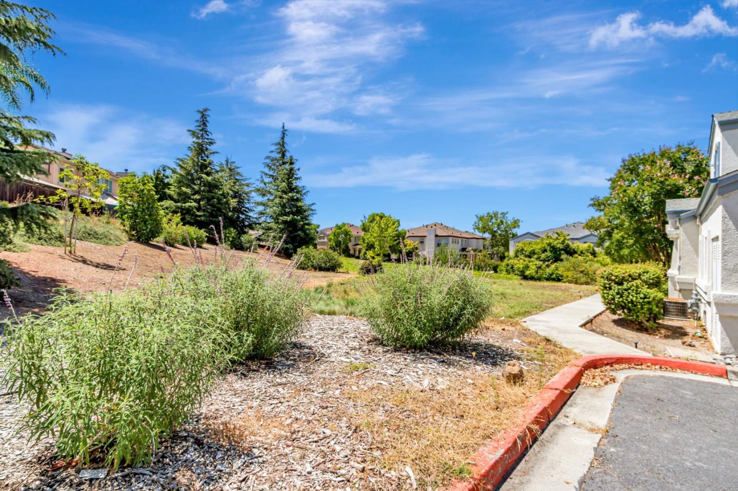 Detail Gallery Image 47 of 47 For 828 Monarch Ln, San Jose,  CA 95138 - 3 Beds | 3 Baths