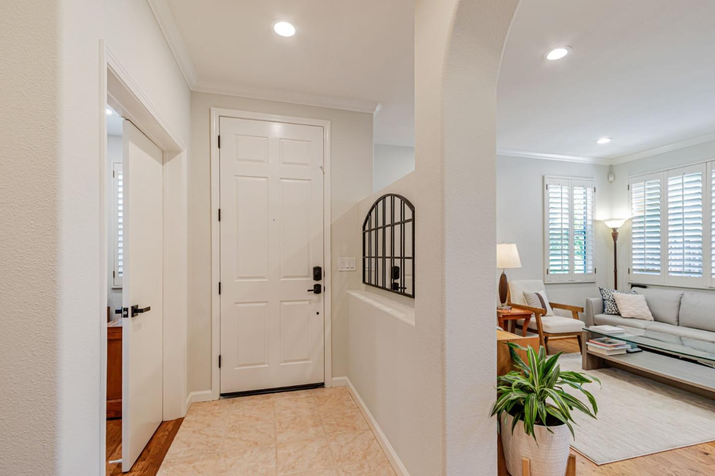 Detail Gallery Image 5 of 47 For 828 Monarch Ln, San Jose,  CA 95138 - 3 Beds | 3 Baths