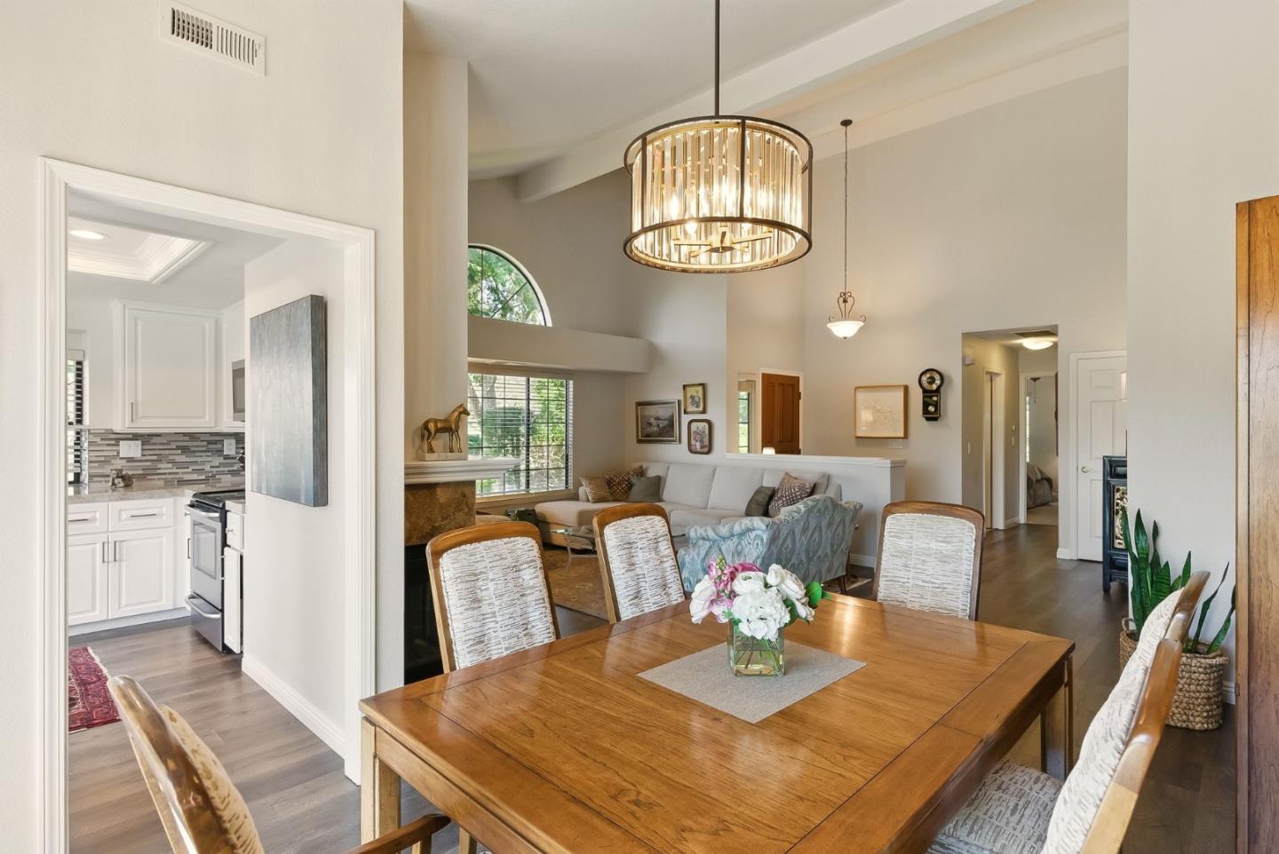Detail Gallery Image 8 of 30 For 3431 Lake Albano Cir, San Jose,  CA 95135 - 2 Beds | 2 Baths