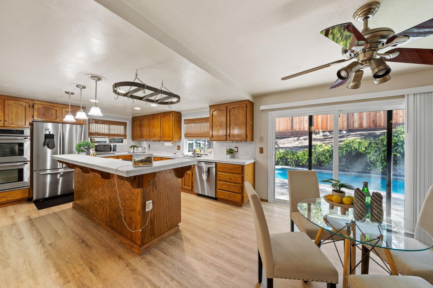 Detail Gallery Image 14 of 59 For 921 Rock Canyon Cir, San Jose,  CA 95127 - 5 Beds | 3 Baths
