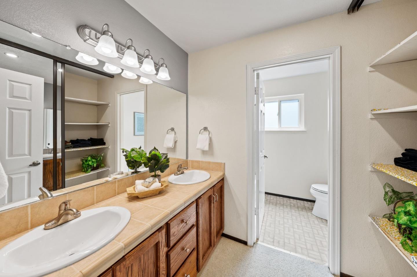 Detail Gallery Image 32 of 59 For 921 Rock Canyon Cir, San Jose,  CA 95127 - 5 Beds | 3 Baths