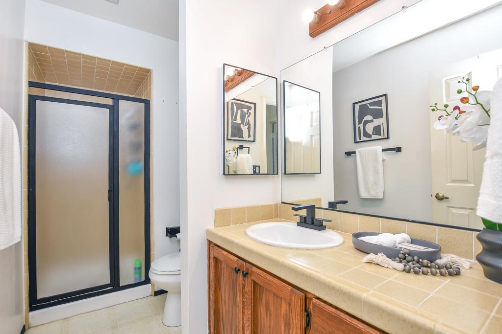 Detail Gallery Image 43 of 59 For 921 Rock Canyon Cir, San Jose,  CA 95127 - 5 Beds | 3 Baths