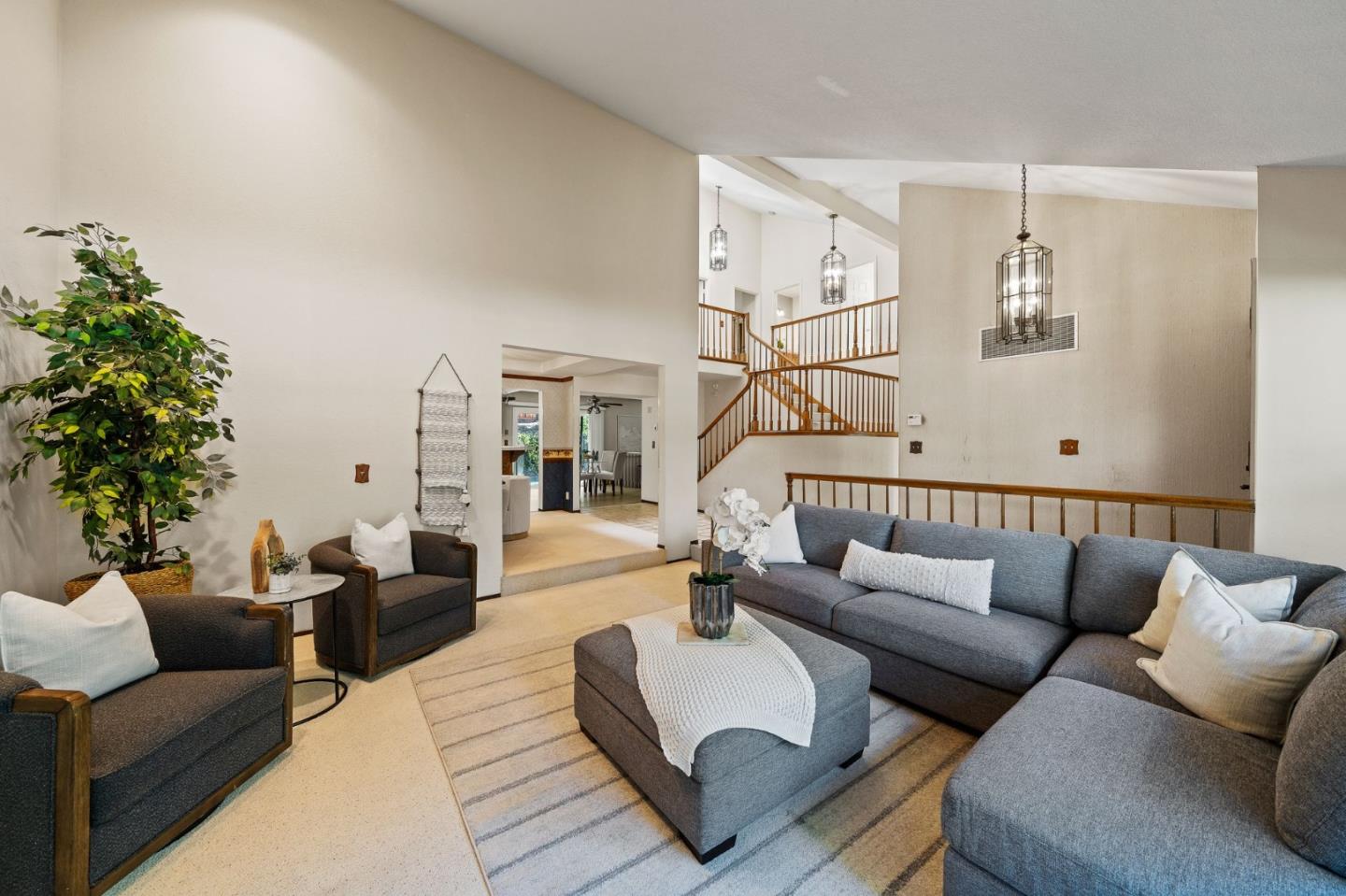 Detail Gallery Image 8 of 59 For 921 Rock Canyon Cir, San Jose,  CA 95127 - 5 Beds | 3 Baths
