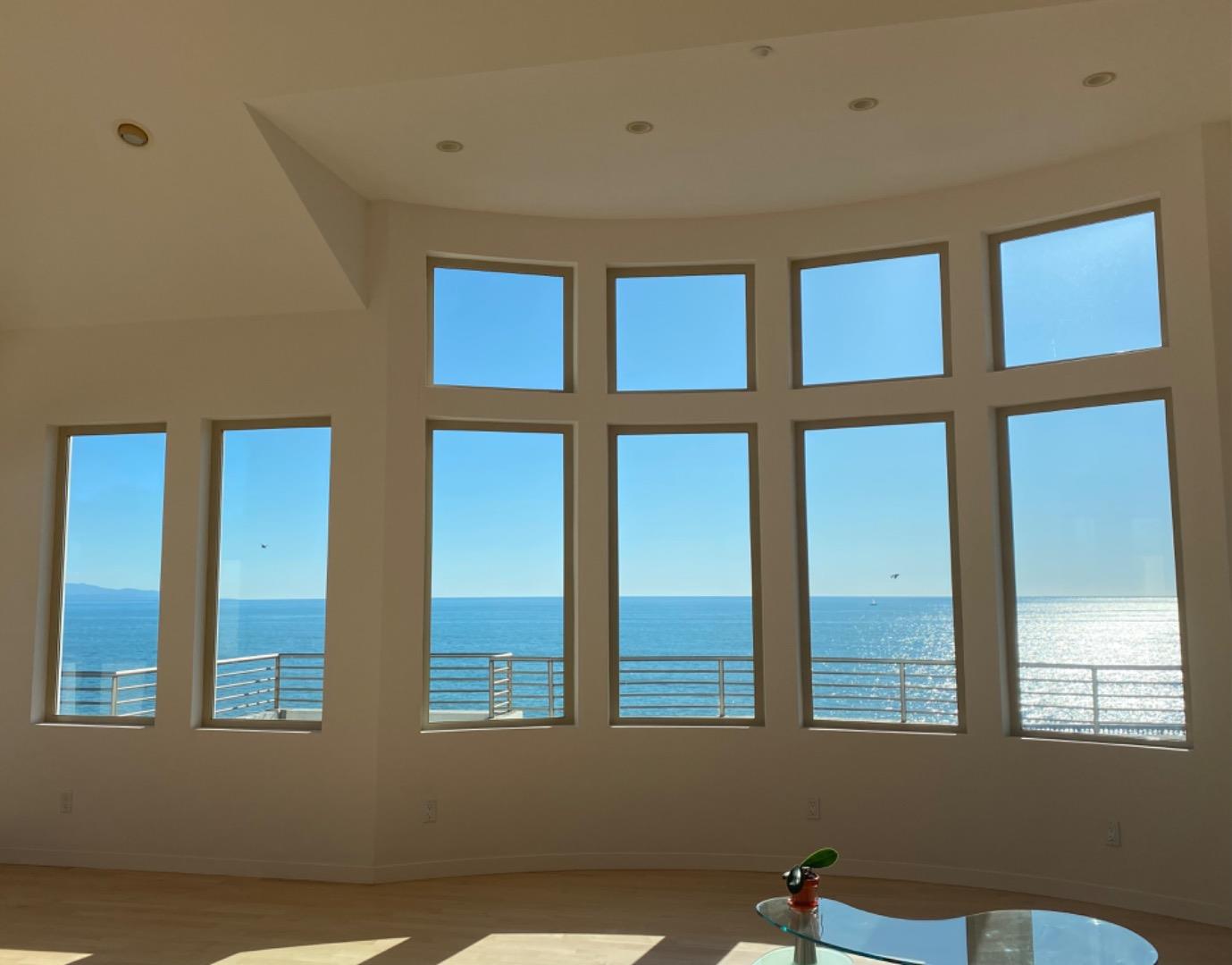 Detail Gallery Image 2 of 25 For 944 W Cliff Dr, Santa Cruz,  CA 95060 - 3 Beds | 3/1 Baths
