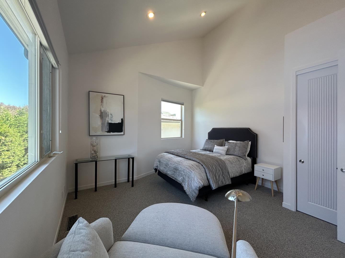 Detail Gallery Image 21 of 25 For 944 W Cliff Dr, Santa Cruz,  CA 95060 - 3 Beds | 3/1 Baths