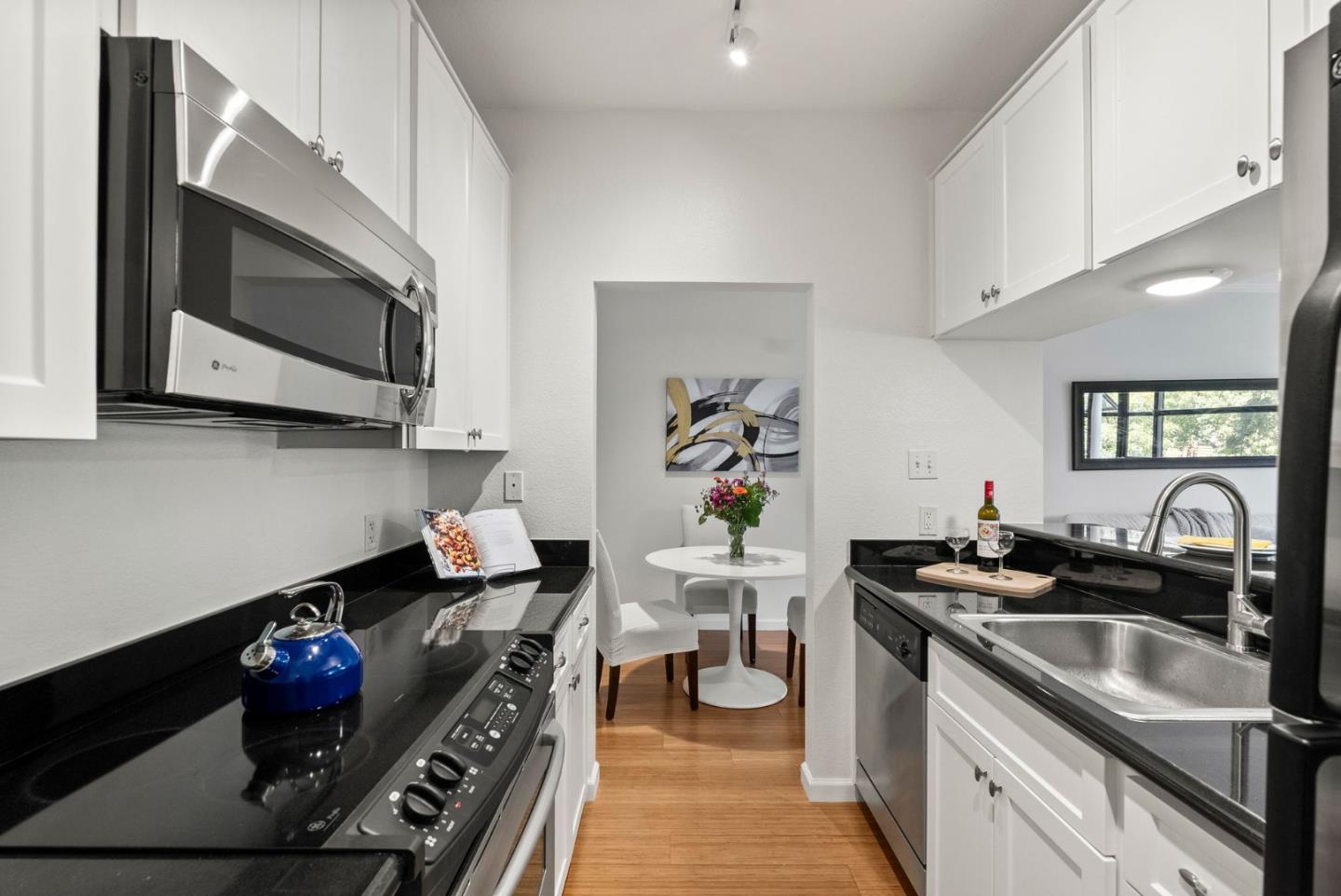 Detail Gallery Image 15 of 40 For 1425 Vallejo St #102,  San Francisco,  CA 94109 - 1 Beds | 1 Baths